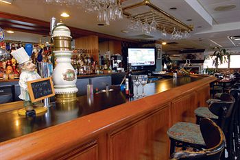 Hotel Bar
