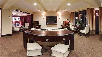 Executive Lounge