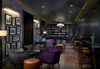 Hotel Lounge