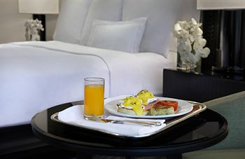 Room Service - Dining