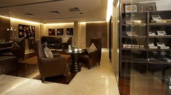 Hotel Lounge