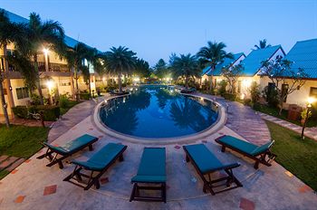 碧灘渡假酒店 The Green Beach Resort