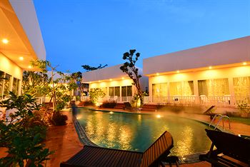 華欣卡板塔摩爾渡假村 Kabantamor at Hua Hin