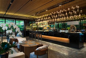 Hotel Bar