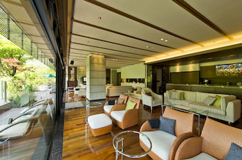 Hotel Lounge