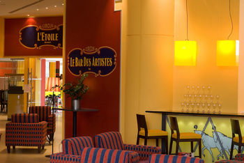 Hotel Bar