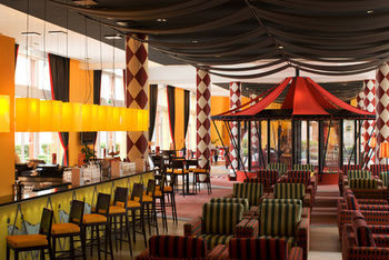 Hotel Bar