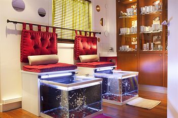 Nail Salon