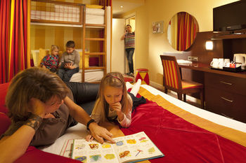 Childrens Theme Room