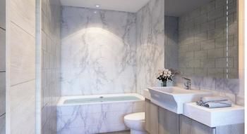 CMOR-Hotel-Chiang-Mai-Bathroom