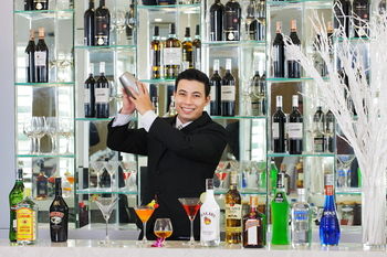 Hotel Bar