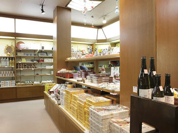 Gift Shop
