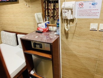 Mini-Refrigerator