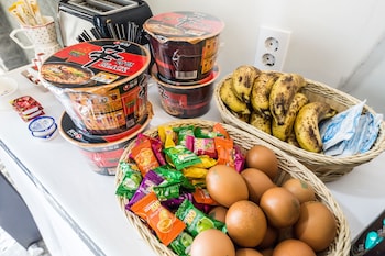 Snack Bar