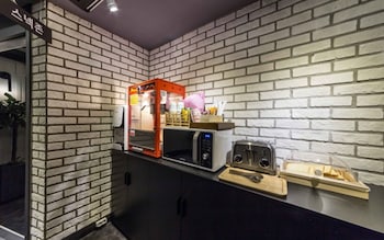 Snack Bar