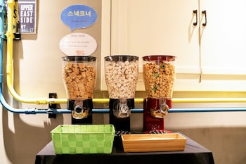 Snack Bar