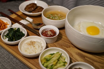 Room Service - Dining