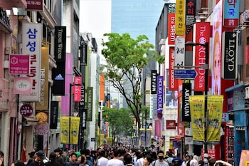 Shopping mall