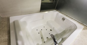 Jetted Tub