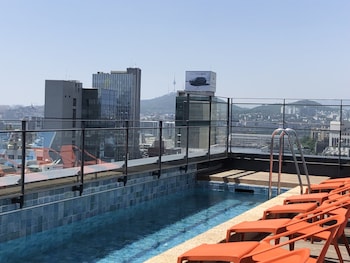 Sundeck