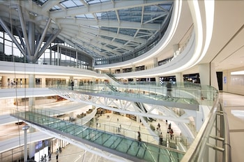 Shopping mall