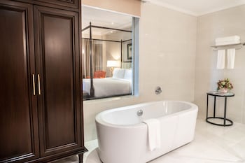 Jetted Tub