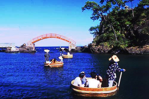 戀上新潟５日－黃金佐渡渡輪、採果樂、朱鷺森之公園、彌彥神社、小木盆舟體驗、螃蟹鮑魚美食月岡美人湯