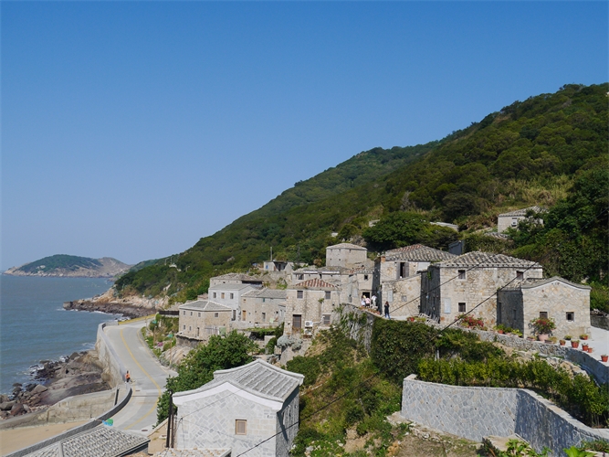 【華信假期-馬祖藍眼淚】南北竿民宿自由配丨兩天一夜自由行(高雄-南竿進出、贈北海坑道夜間搖櫓)