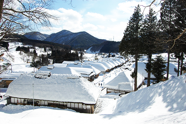 冬戀東北藏王樹冰三溫泉６日 | 銀山溫泉、雪戀鶴之城、合掌村大內宿、結緣冰川神社、採果樂體驗