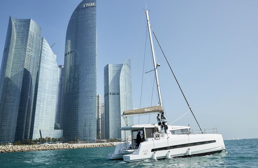 【易起FUN暑假．精彩釜山5日】最新海岸膠囊列車、豪華遊艇出海、柿子酒隧道、松島天空步道、金剛公園纜...