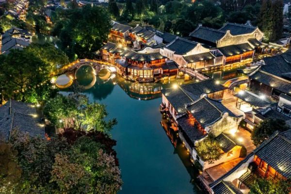 【中國上海│迷你包車機加酒 5 日】蘇杭水鄉。最美烏鎮自由行~含上海機場接送(華航/長榮-可續住延回...