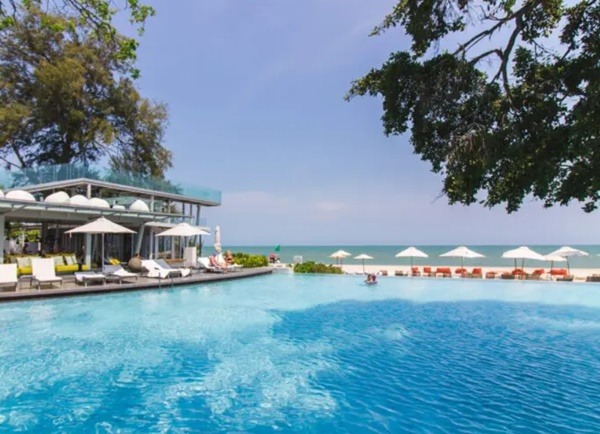 【泰歡欣、華欣曼谷華航5日】全程住五星、華欣沙灘度假村、賽福瑞野生動物園、美功爆笑鐵支路、丹蓉莎朵水...