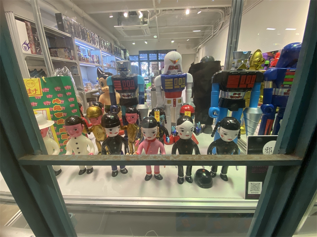 【香港FUN城市│流行文創機加酒 4 日】宜必思中上環酒店自由行-太平山來回纜車票+ 杜莎夫人蠟像館...