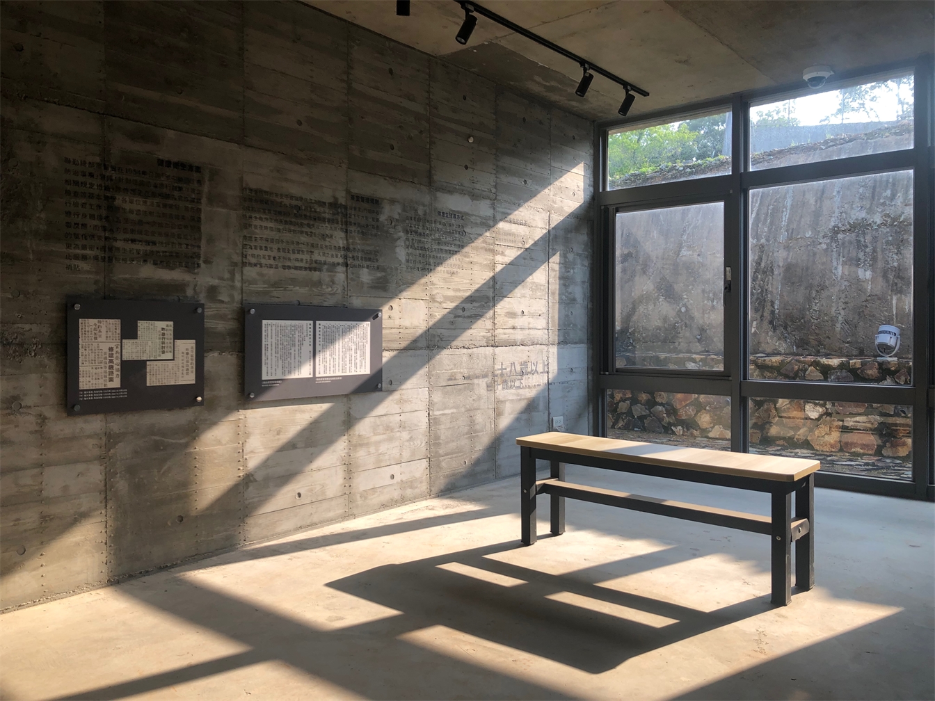 【華信假期-馬祖悠遊趣】大梅石創生共享家軍官館丨兩天一夜自由行(南竿進出)