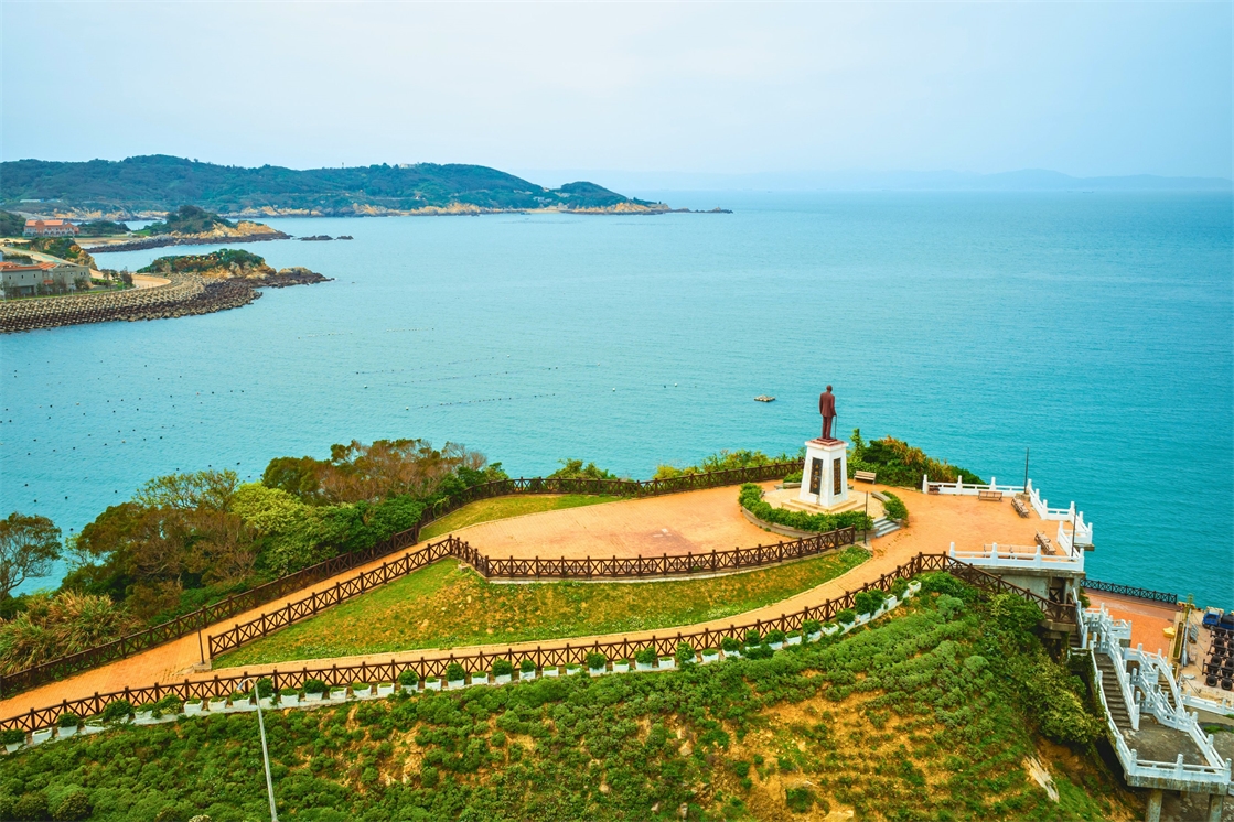 【尊爵馬祖藍眼淚5日】南北竿、大坵小奈良、芹壁地中海、東西莒、東引全攬 16人成行(高雄出發)