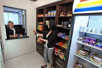 Snack Bar