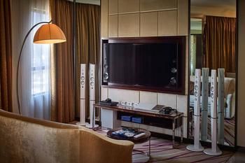 Cosmopolitan-Hotel-Hong-Kong-in-Room-Amenity