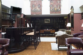 Hotel Bar