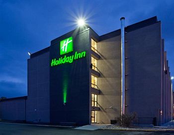 Hotel Front - Evening/Night