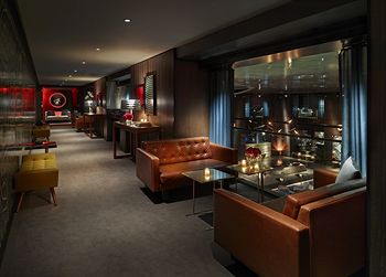 Hotel Lounge