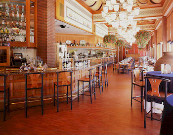 Hotel Bar