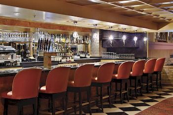 Hotel Bar