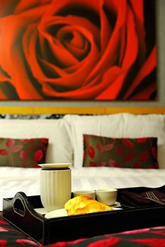 Room Service - Dining