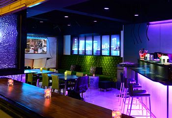 Hotel Bar