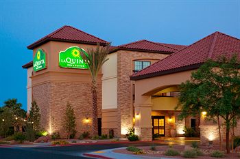 拉斯維加斯機場南拉昆塔套房飯店 La Quinta Inn ＆ Suites Las Vegas Airport South