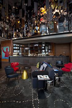 Hotel Bar