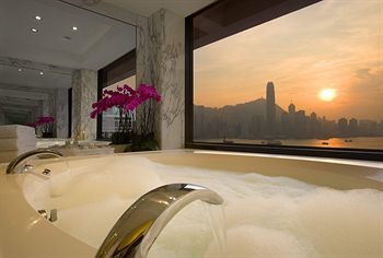 Deep Soaking Bathtub