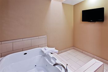 Jetted Tub