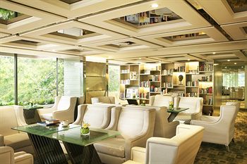 Executive Lounge
