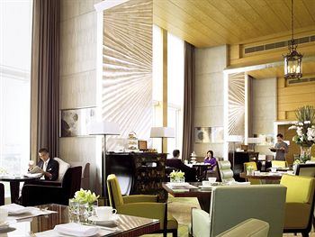 Hotel Lounge